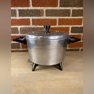 Vintage Rare Lady Casco 5 Qt Fryer/Cooker‎ MCM Excellent Condition. Tested
